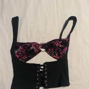 Chic Black and Pink Lace-Up Crop Top